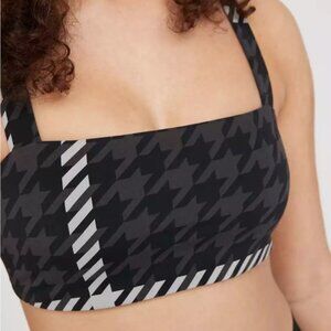 NWOT Aerie Real Me Xtra Square Neck Sports Bra
